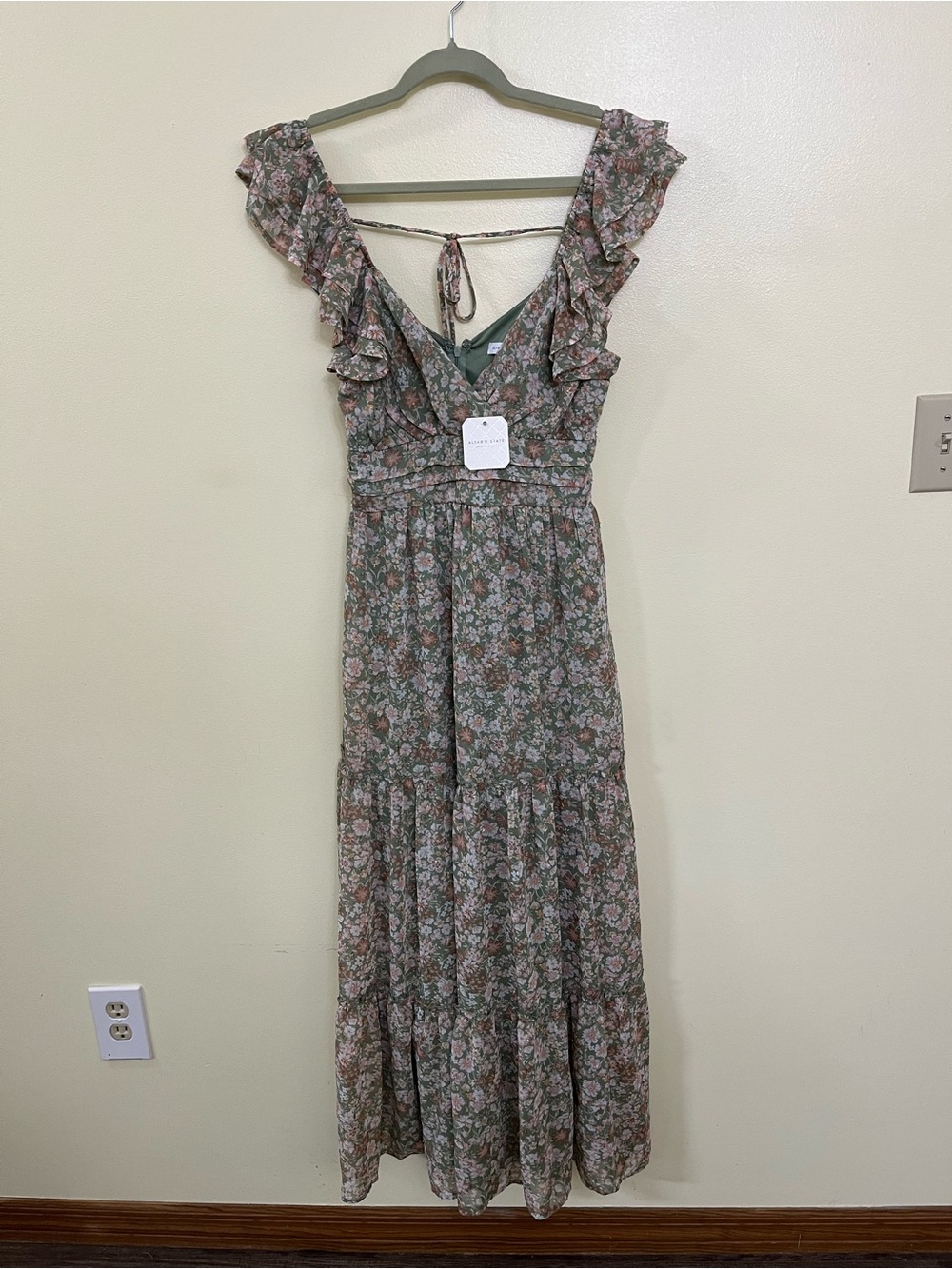 NEW Altar’d State Green Floral Maxi Dress Size Med, Large & XXL Available NWT - Picture 3 of 7